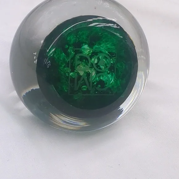 Vintage Green Glass Art Paperweight CMOG 2000 - Picture 4 of 4